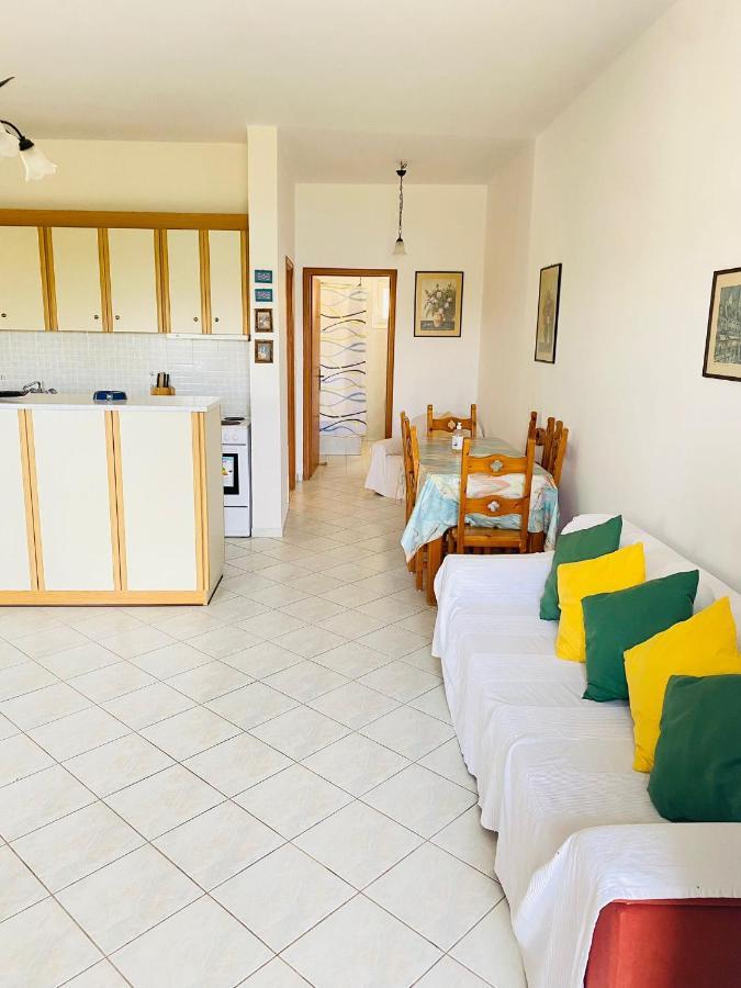 Apartments Marina House Farsa Luaran gambar