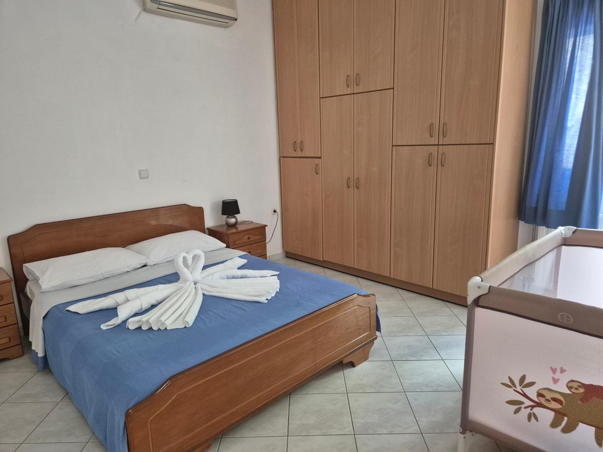 Apartments Marina House Farsa Luaran gambar