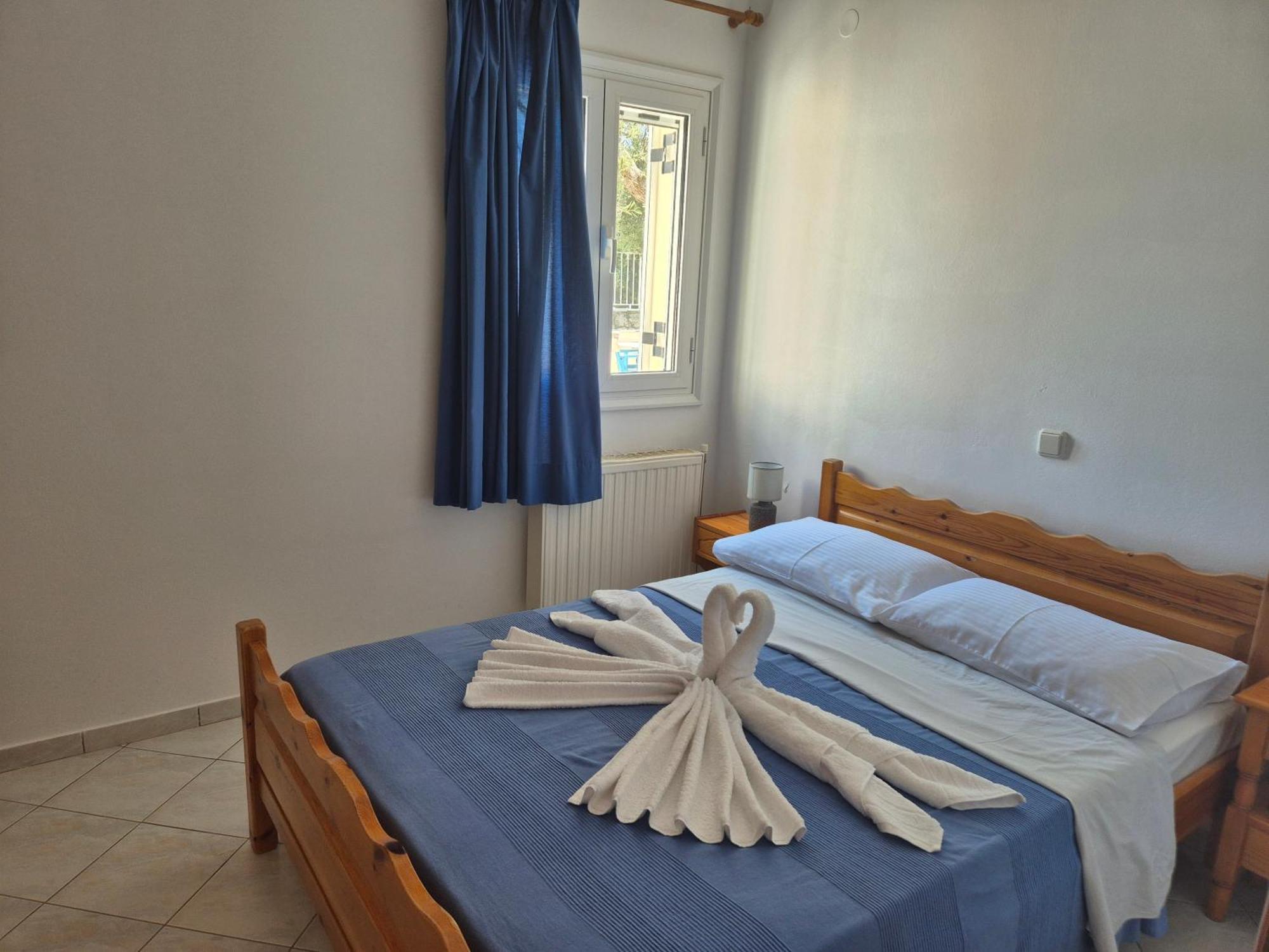 Apartments Marina House Farsa Luaran gambar